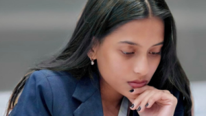 Chess Prodigy Divya Deshmukh Hailed as India's Answer to MS Dhoni After World Cup Victory