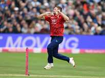 Dawson Returns to England Test Squad Amid Bashir Injury Setback