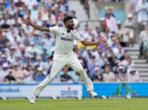 Siraj's Four-Wicket Spell Revives India, Prompts Comparison to England Great