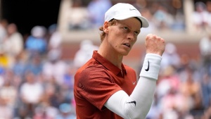 US Open: Sinner Cruises, Swiatek Survives Scare as Top Seeds Advance