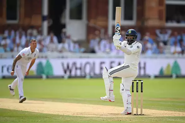 Bumrah and Jadeja partnership frustrate England's attack.